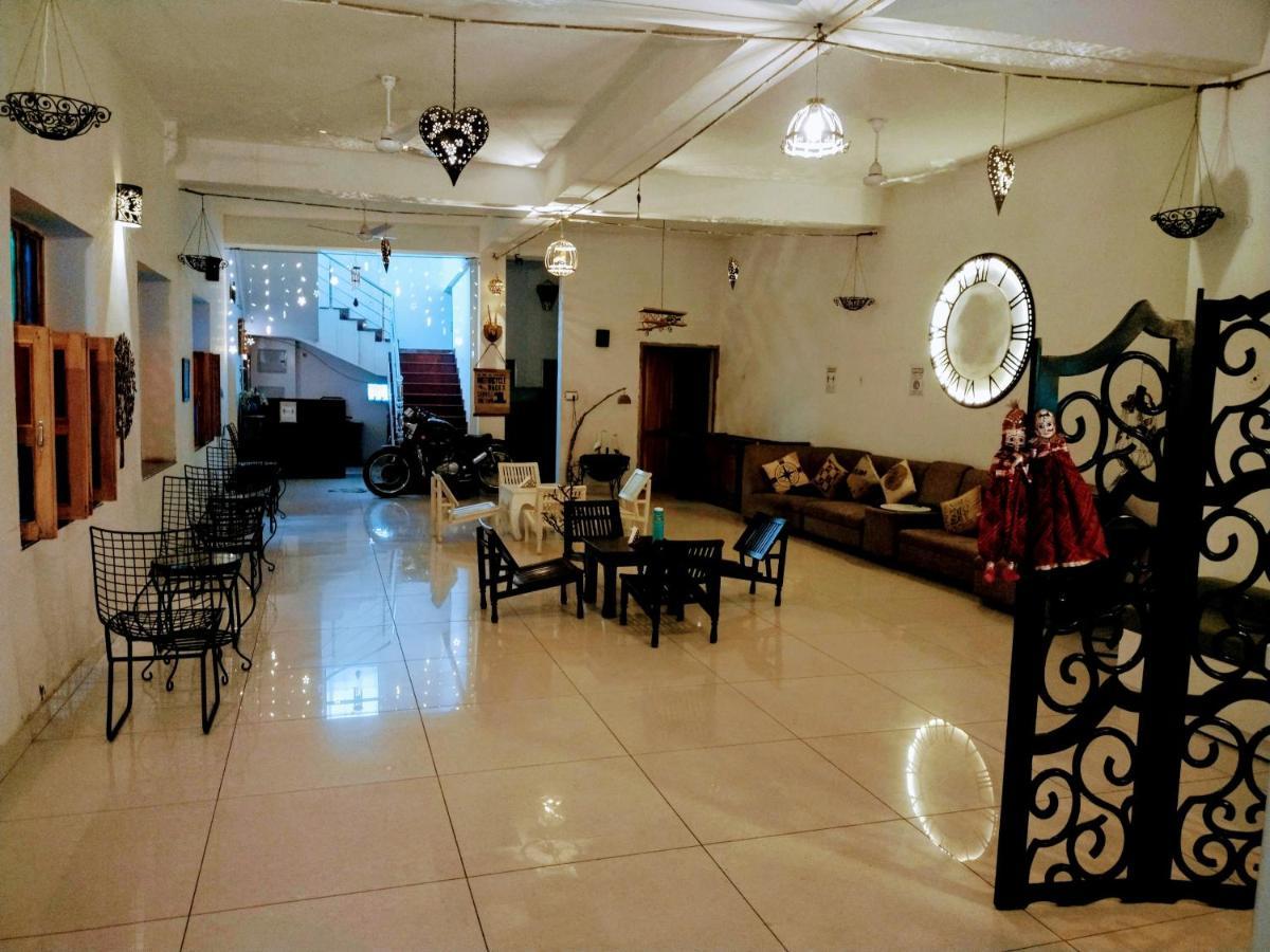 Rangbaari Stays & Cafe Джодхпур Экстерьер фото