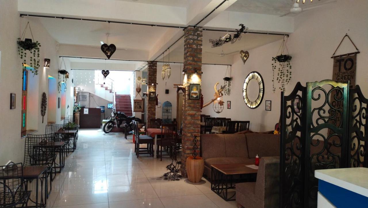 Rangbaari Stays & Cafe Джодхпур Экстерьер фото